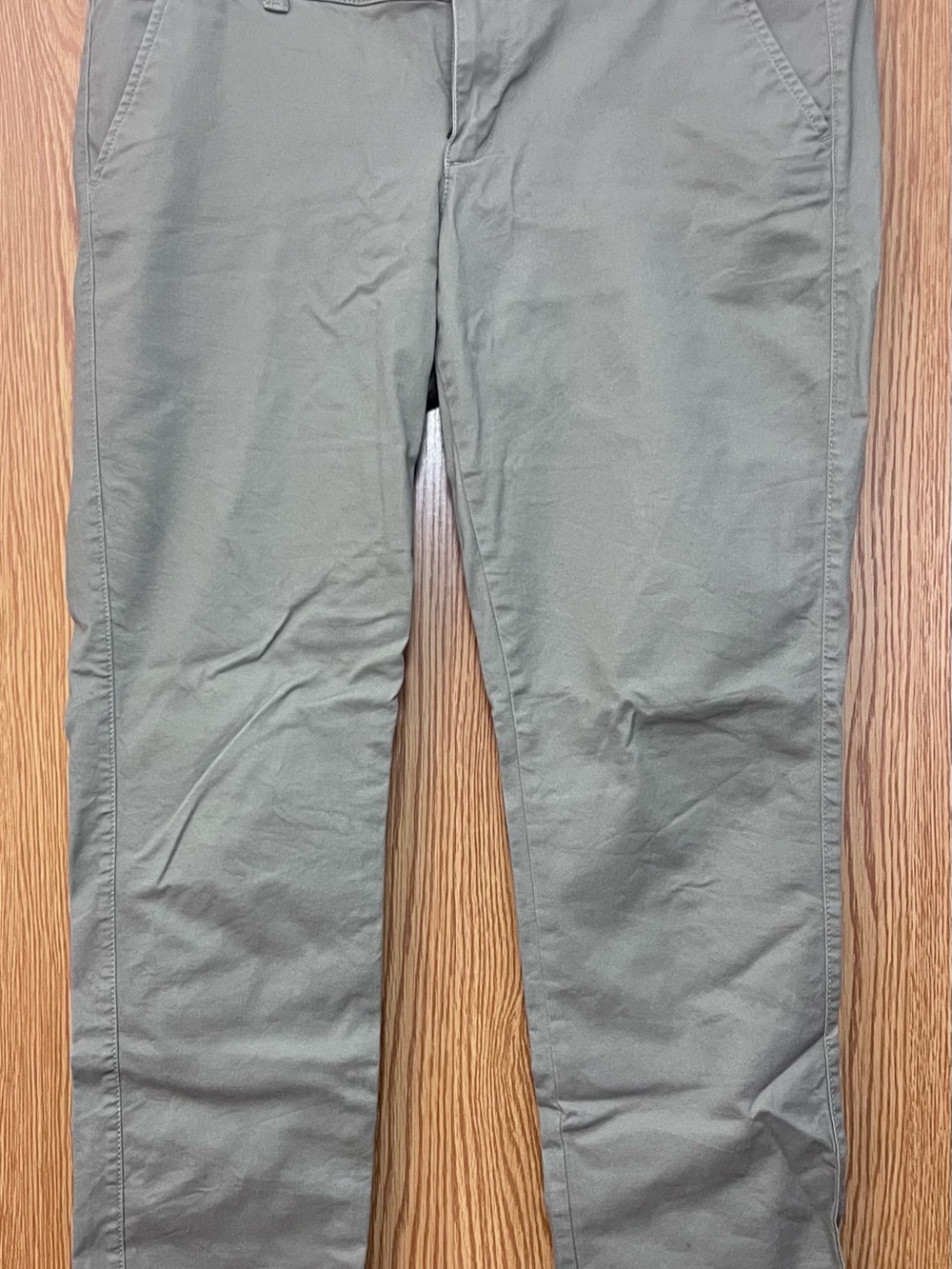 American Eagle Green Skinny Pant 10 short